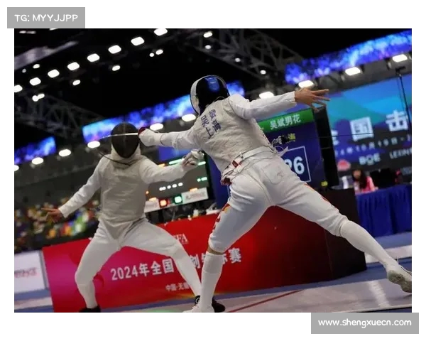 中国队在国际击剑锦标赛中展现出色实力勇夺多个奖项 中国队在国际击剑锦标赛中展现出色实力勇夺多个奖项